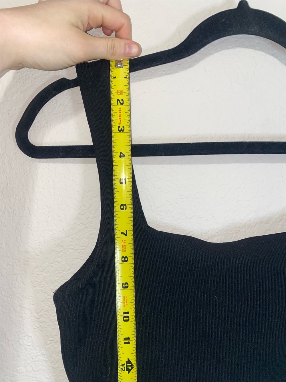 ✨NWT The Workshop Black Ribbed Cropped Tank Top! - Picture 3 of 6